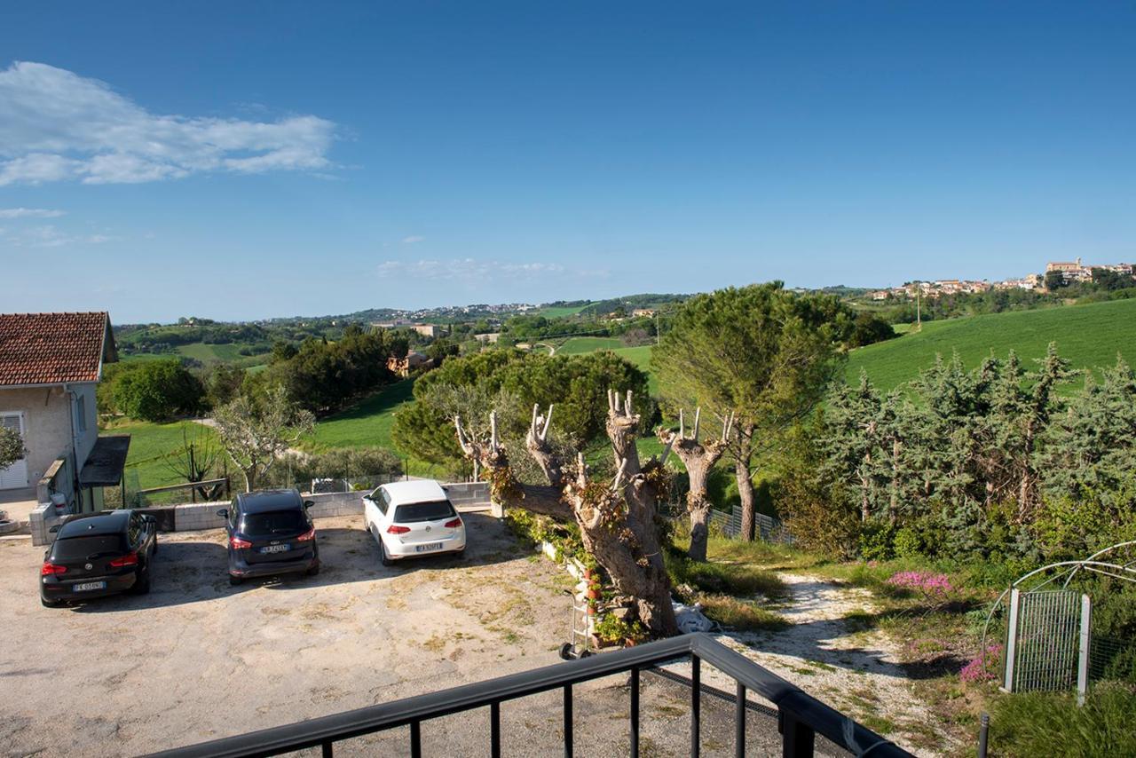 A11 - Varano, Delizioso Trilocale Con Giardino Ancona Kültér fotó