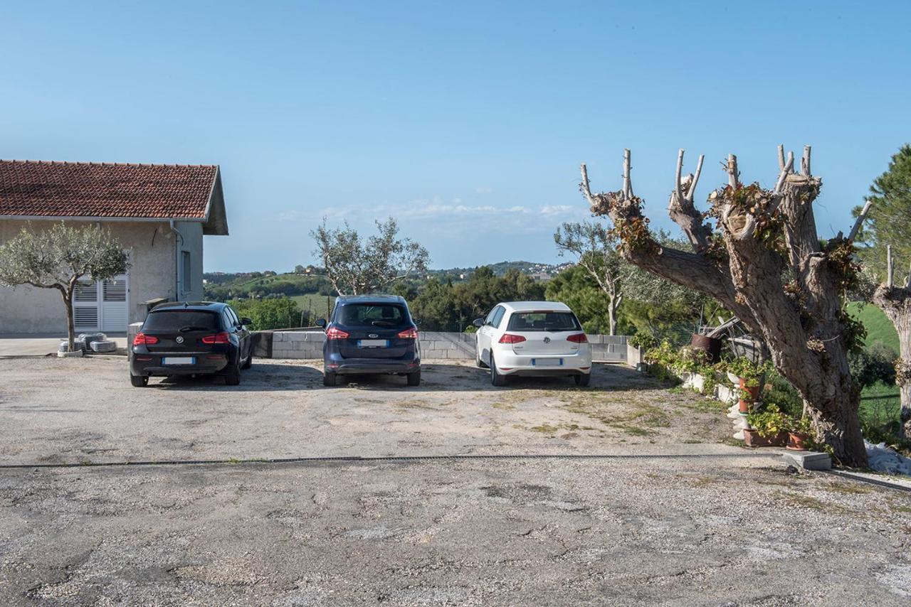 A11 - Varano, Delizioso Trilocale Con Giardino Ancona Kültér fotó